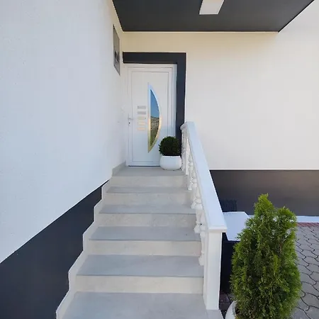 Avlija Appartement *