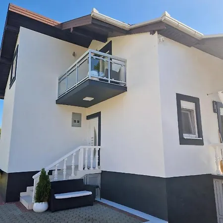 Avlija *